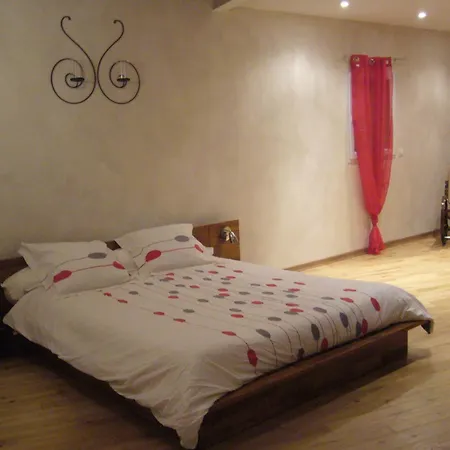 Bed & Breakfast Le Jardin Ombrage Saint-Paul-d'Izeaux