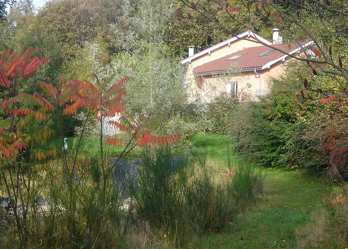 Le Jardin Ombrage Bed & Breakfast 3*